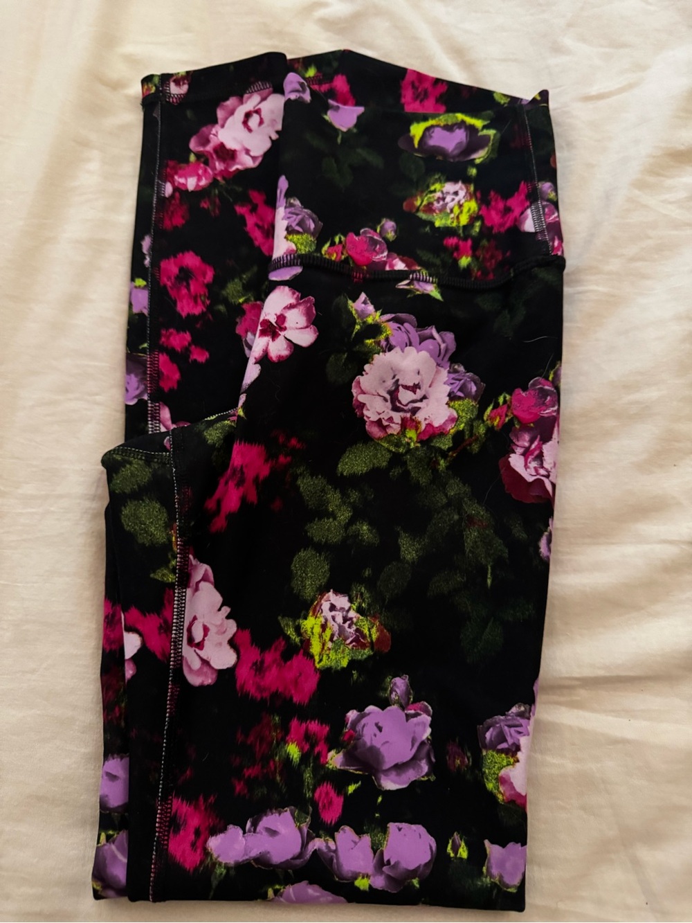 EUC Old Navy ACTIVE POWERSOFT full length Leggings Black Floral XS